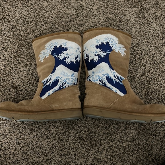 Women’s Ugg Boots Limited Edition - Picture 1 of 6